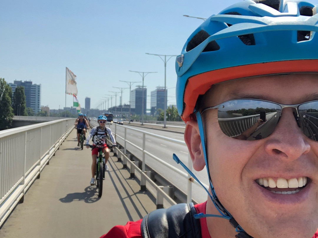 Dreamland Cycling all inclusive e-mountain bike tours in and around Budapest-布达佩斯必去景点