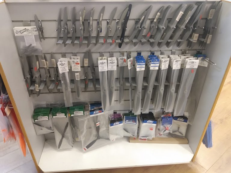 Al's Hobbies Store and RC Plane Collection-米尔顿凯恩斯必去景点