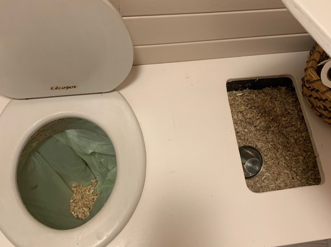 布鲁耶山酒店主图