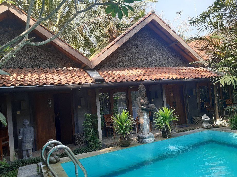 Astuti Gallery & Homestay主图