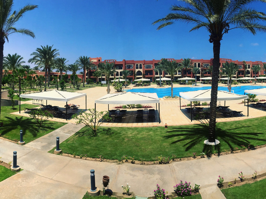 JAZ Oriental, Almaza Bay主图