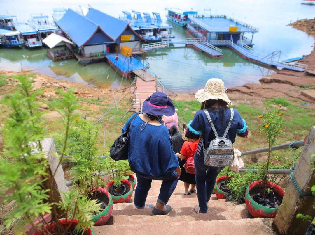 Nam Ngum Dam-Thalat必去景点