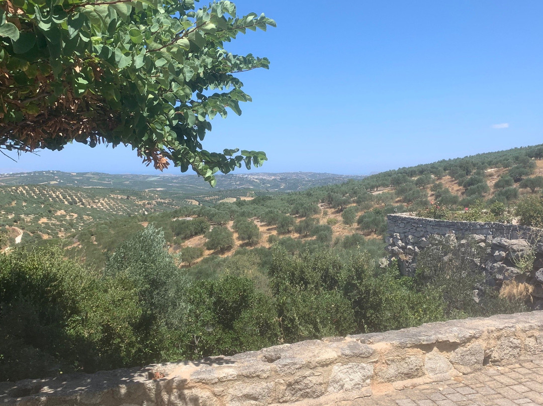 Rhous Winery-Choudetsi必去景点