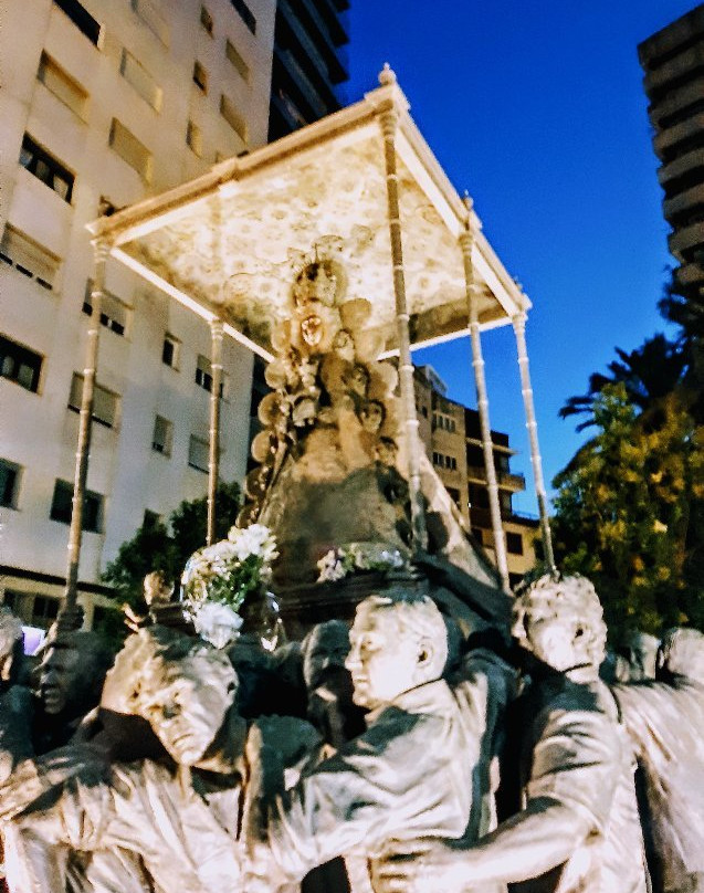 Monumento a la Virgen del Rocio景点图片