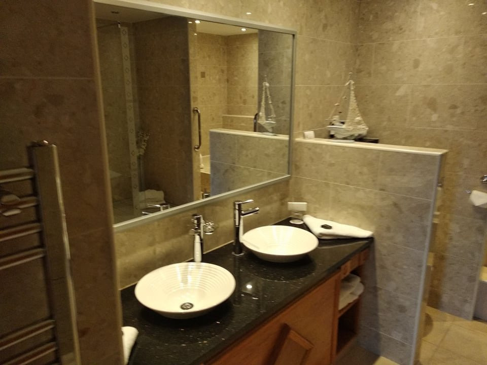 Diamond Coast Hotel主图