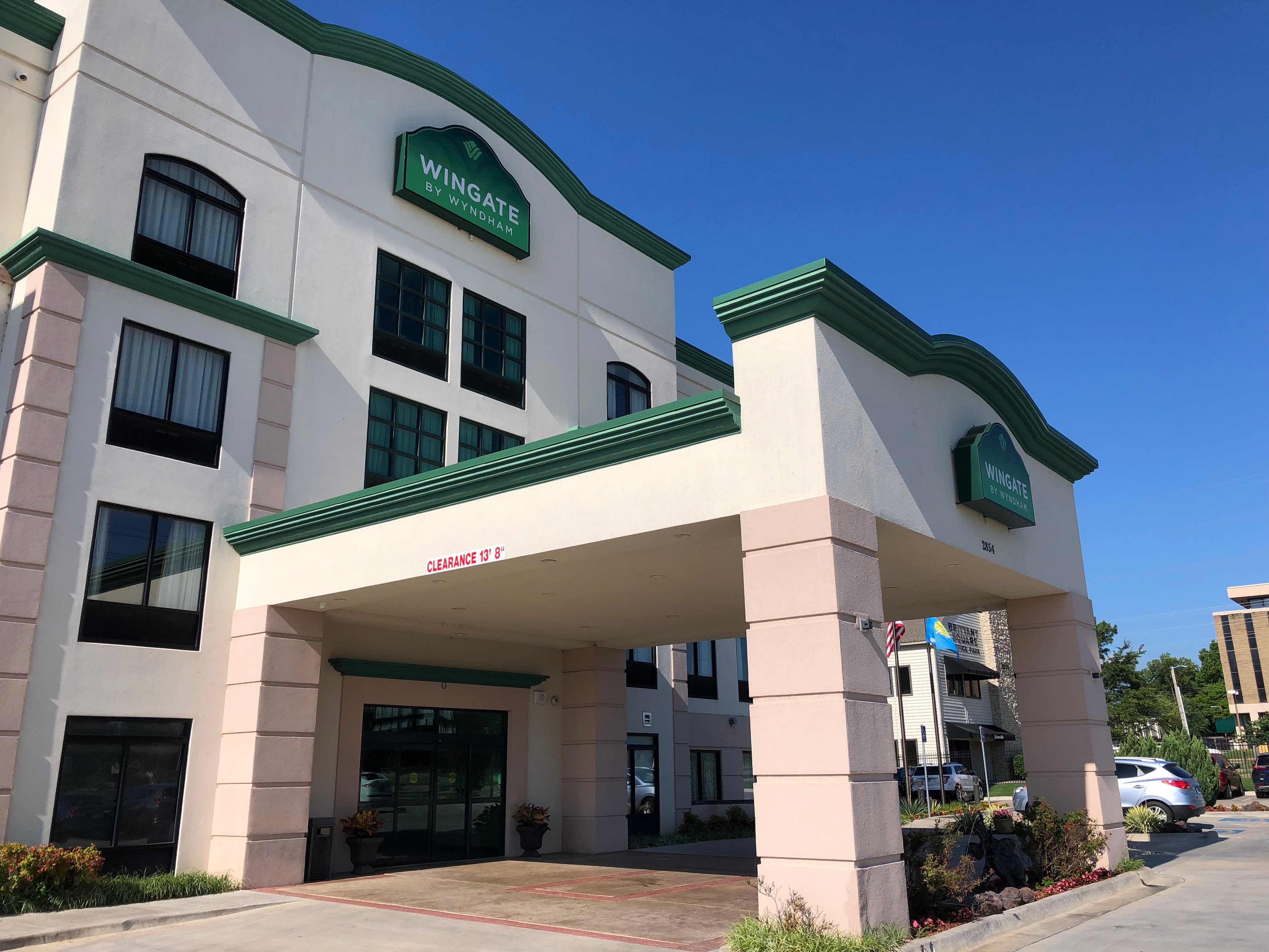 La Quinta Inn & Suites By Wyndham Tulsa Midtown-浴室