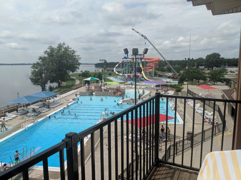 King’s Pointe Resort主图