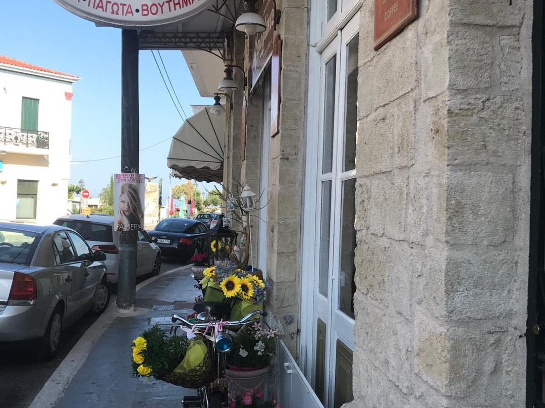 Pasteli Manolakos-Gytheio必去景点