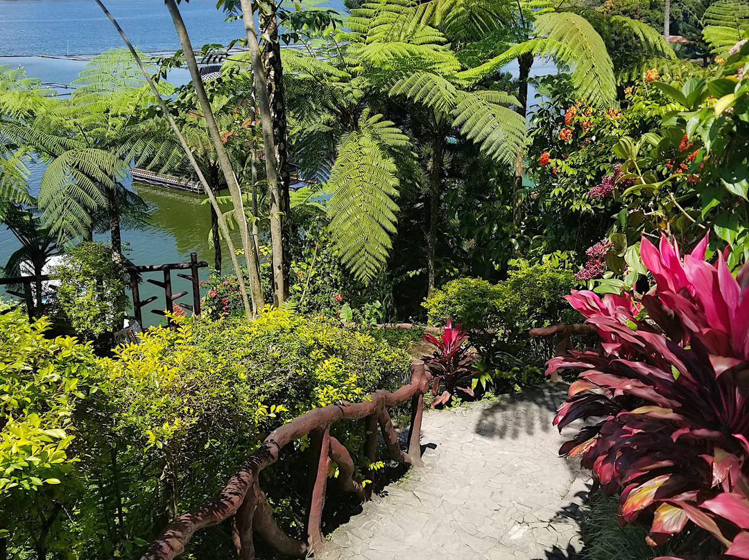 Punta Isla Lake Resort主图