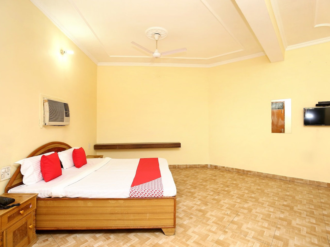 OYO 30737 Hotel Holy City Paradise Inn主图