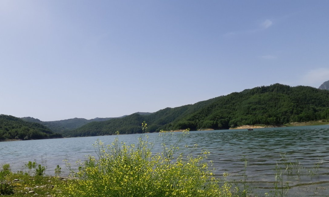Lago del Salto景点图片