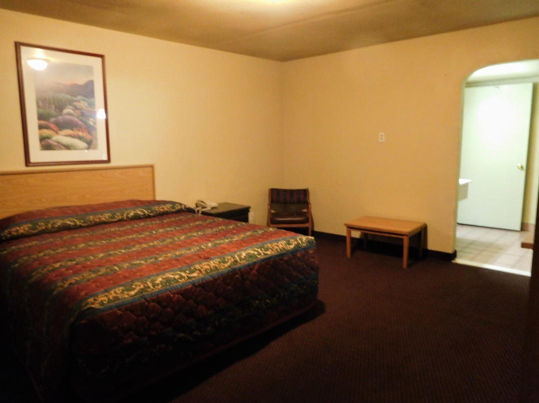 Travelodge by Wyndham Farmington Hwy 64