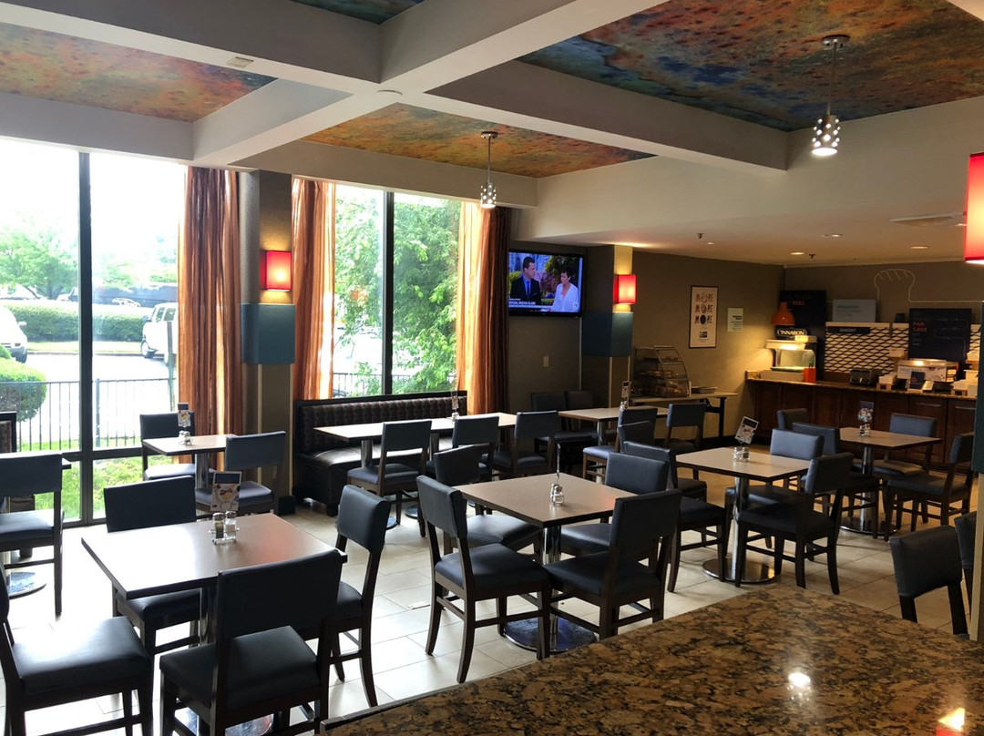 Holiday Inn Express Washington Dc East-andrews Afb By IHG主图