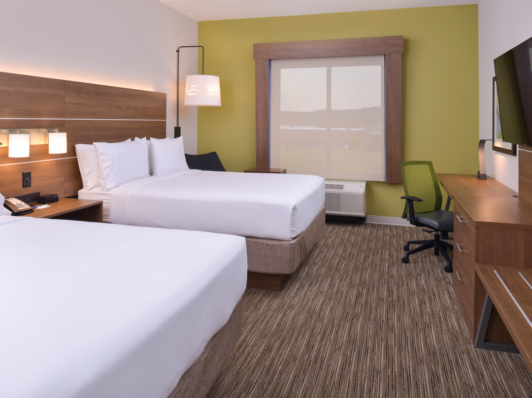 Holiday Inn Express Spring Hill By IHG主图