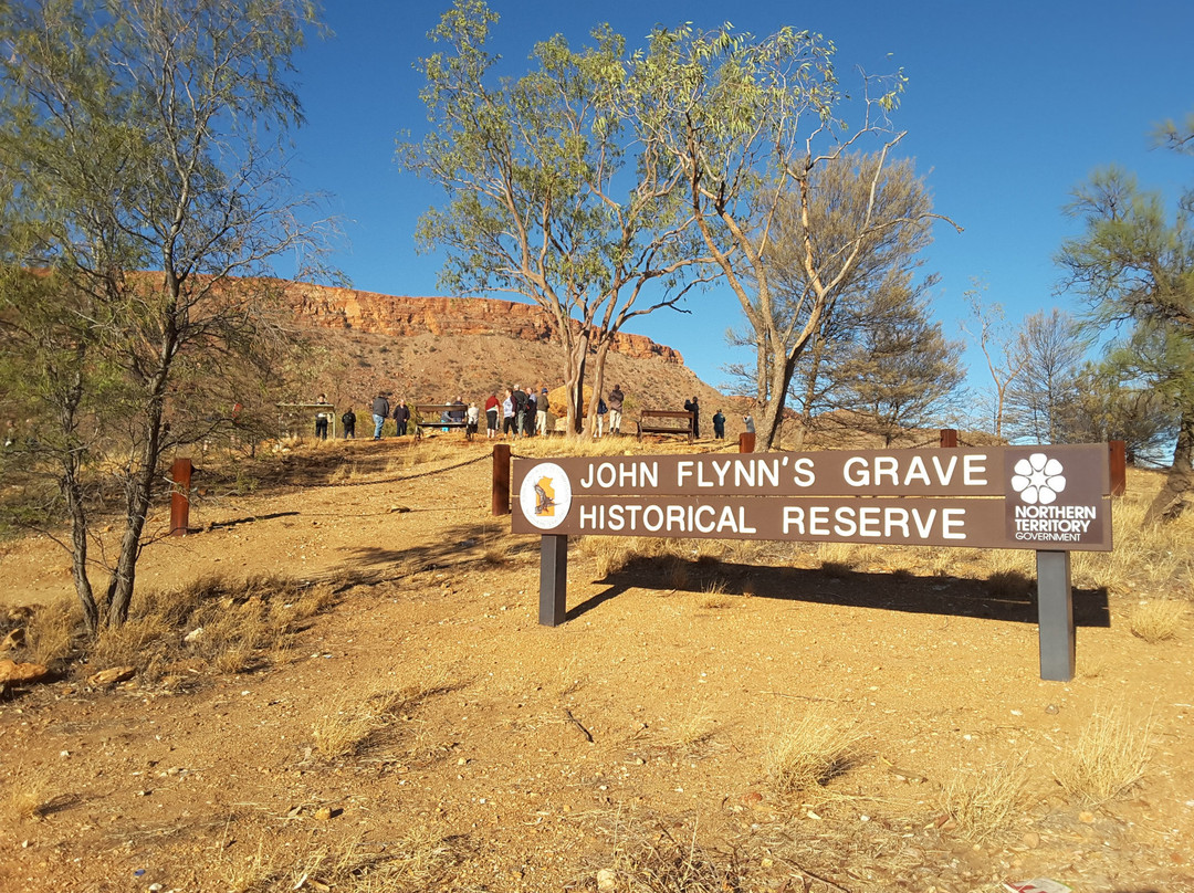 John Flynn's Grave Historical Reserve景点图片