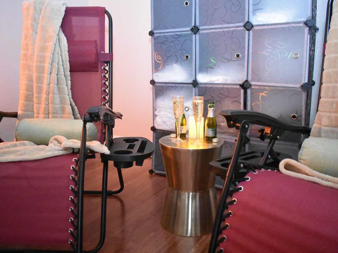 Serenity Rose Massage & Wellness-Hypoluxo必去景点