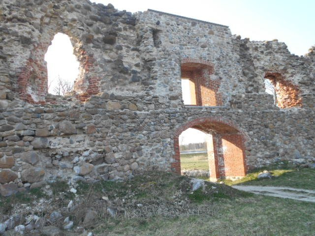 Laiuse Fortress Ruins景点图片