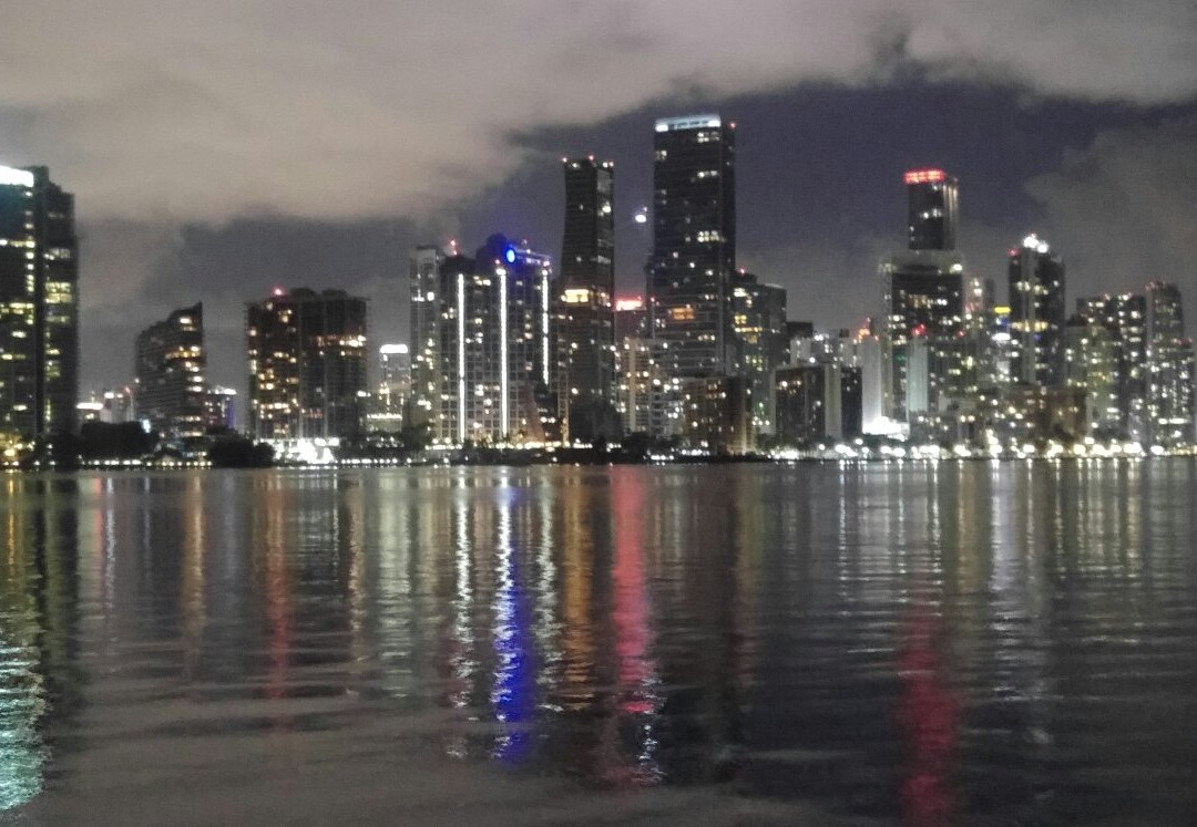 Rickenbacker Bridge-比斯坎湾必去景点