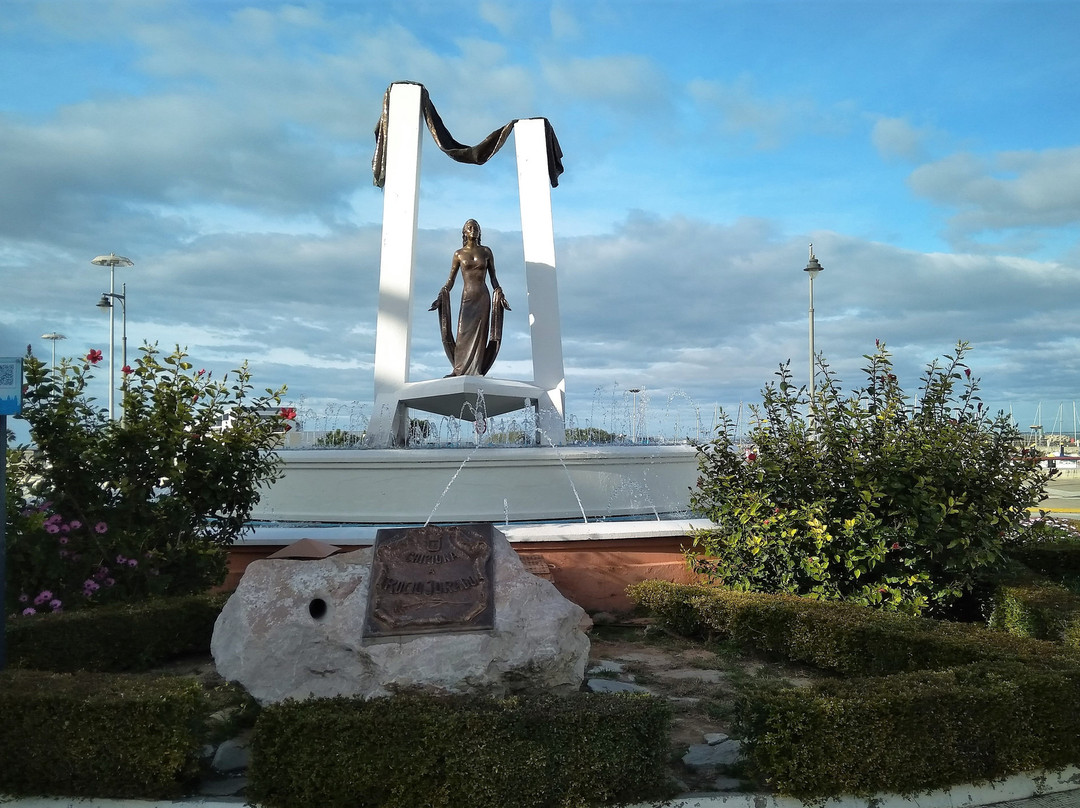 Monumento a Rocio Jurado景点图片
