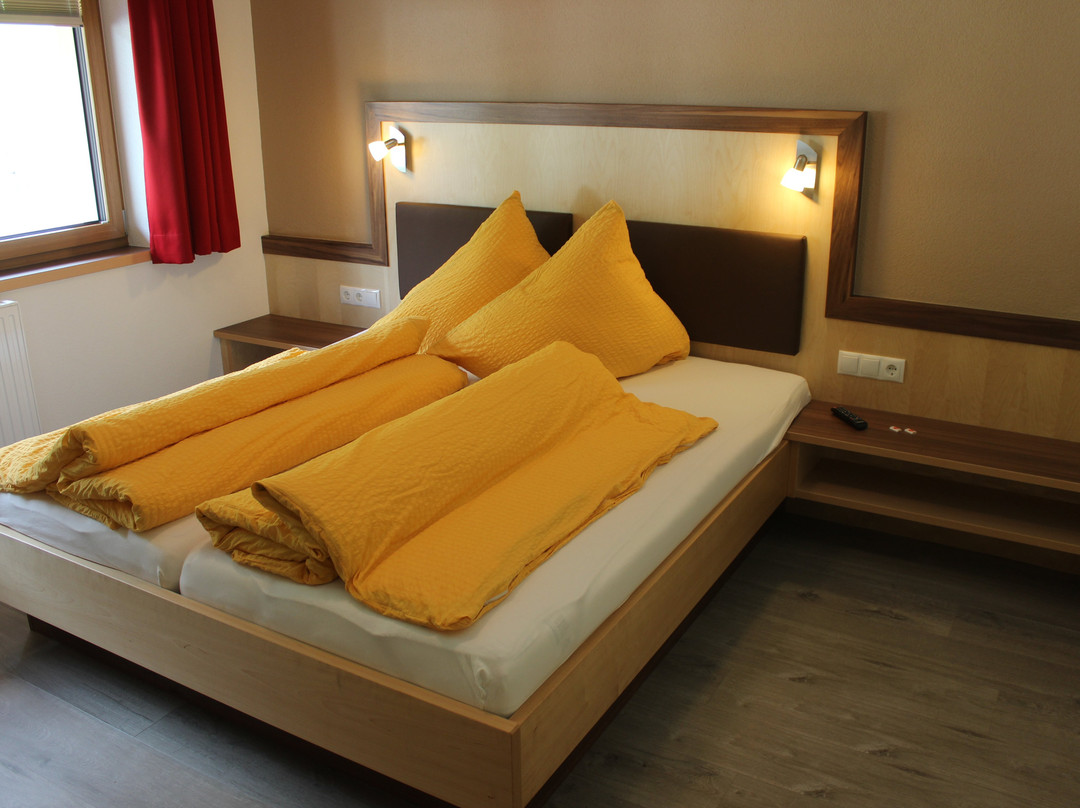 Haus Alpina & Landhaus Schopf主图