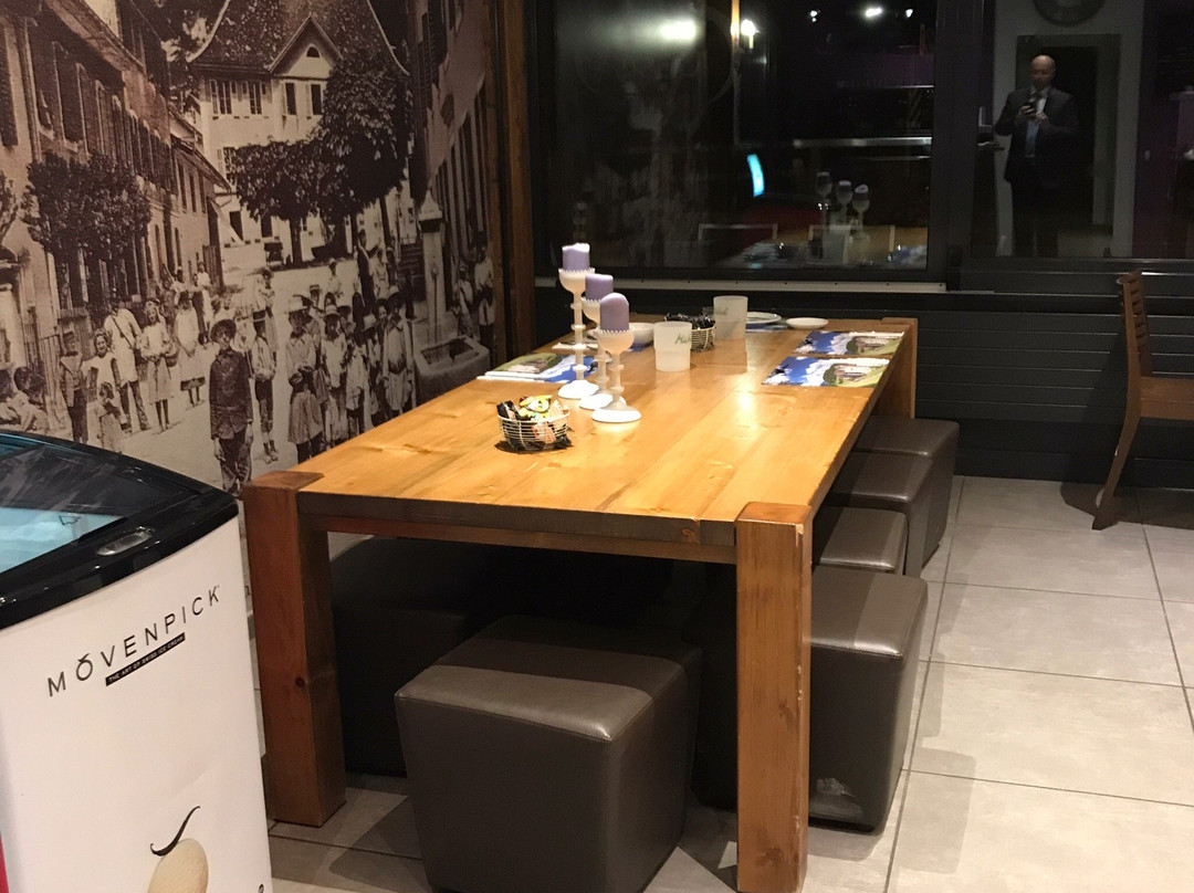 Hotel Oasis主图