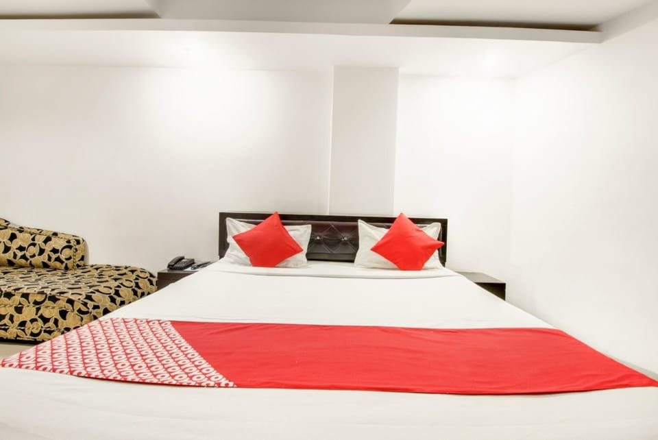 OYO 3336 Hotel Mantri Residency主图
