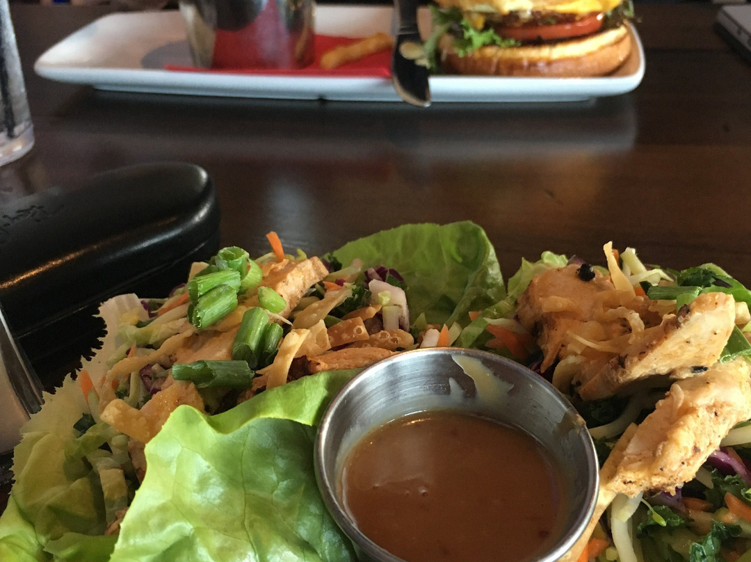 Pearl City餐馆和美食-TJ's Bar and Grill