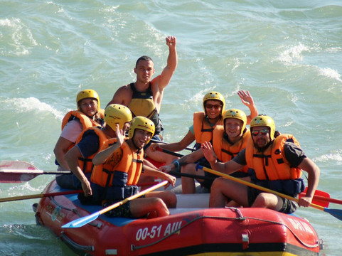 Altai-Rafting-Center-Barangol必去景点