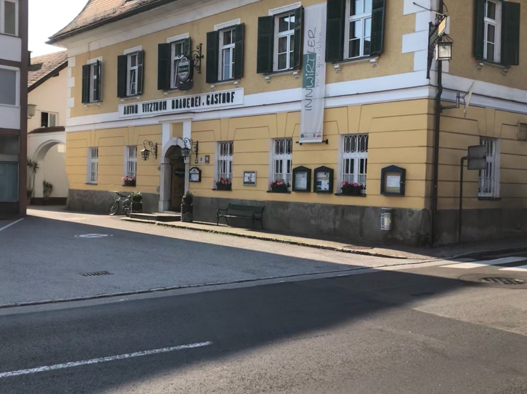 Neukirchen an der Enknach餐馆和美食-Braugasthof Vitzthum