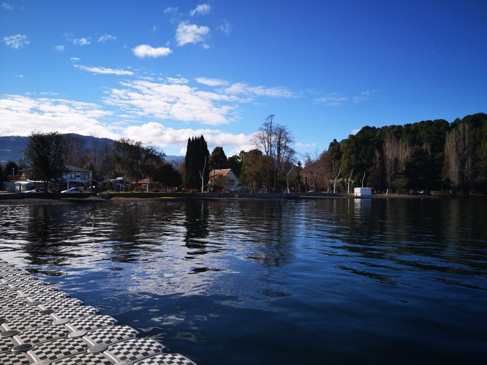 Lago Calafquen景点图片