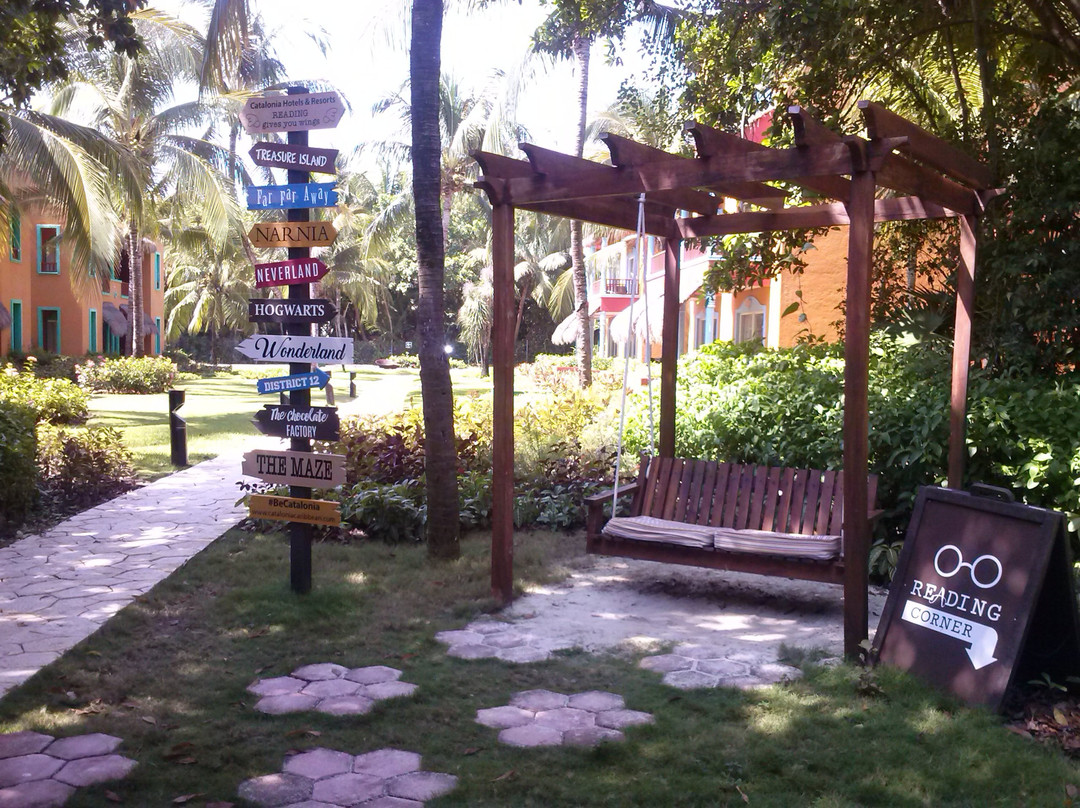 加泰罗尼亚普利维马洛玛全包酒店主图