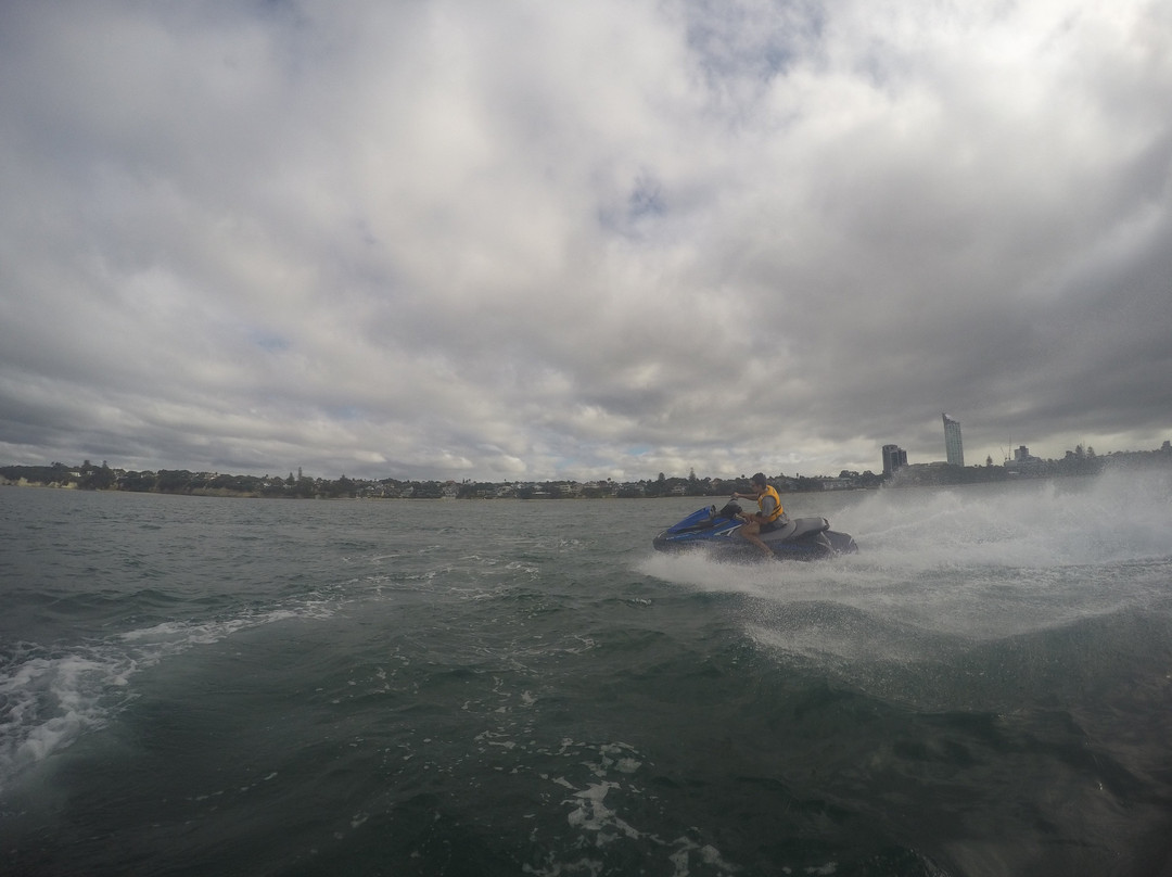 Jet Ski Rentals-奥克兰中心地区必去景点