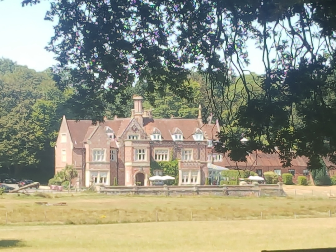Burley Manor Riding Stables景点图片