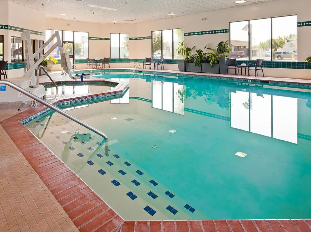 Best Western Plus CottonTree Inn主图