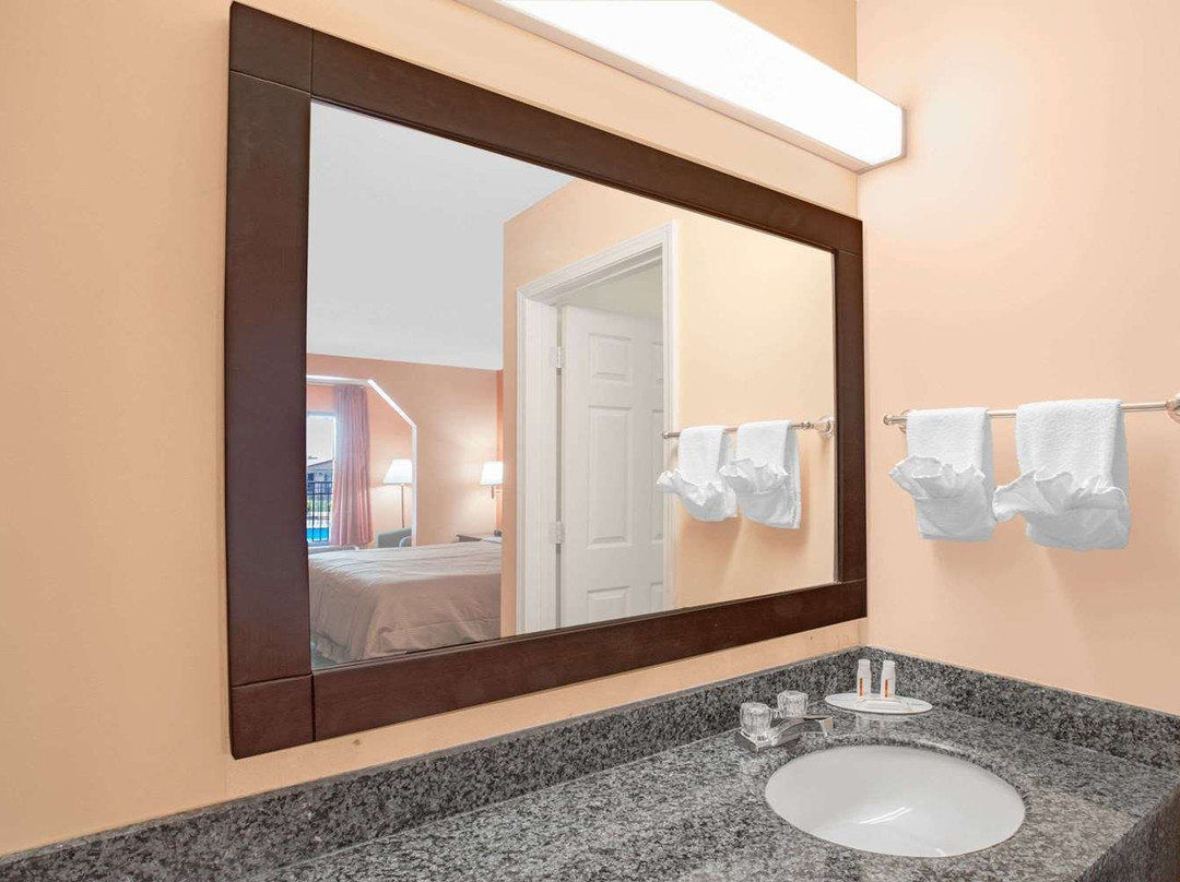 Days Inn by Wyndham Moulton主图