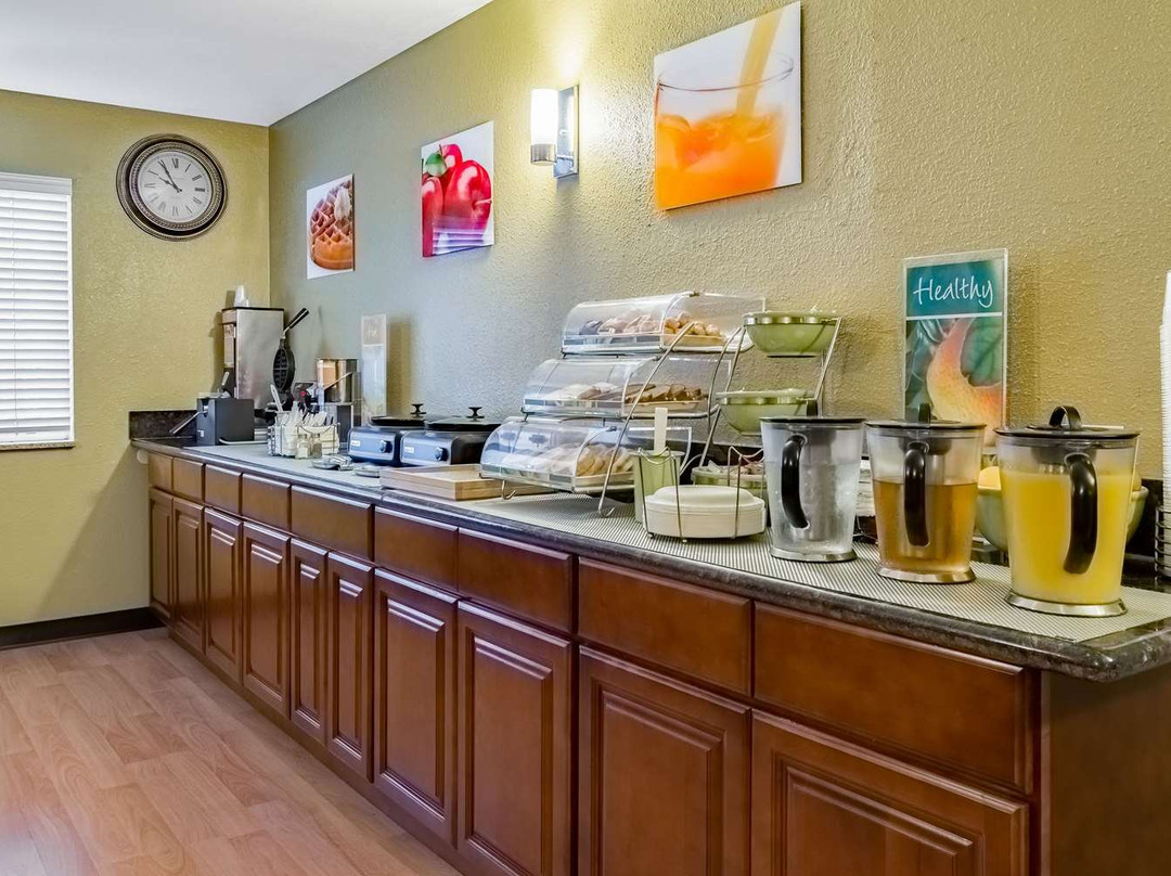 Quality Inn & Suites Vancouver North主图