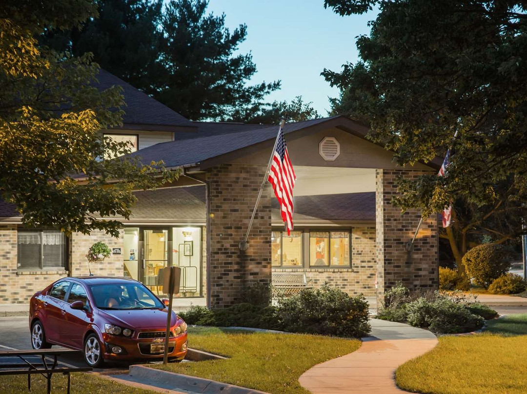 Wautoma Inn By Oyo Near Airport Wi 73主图