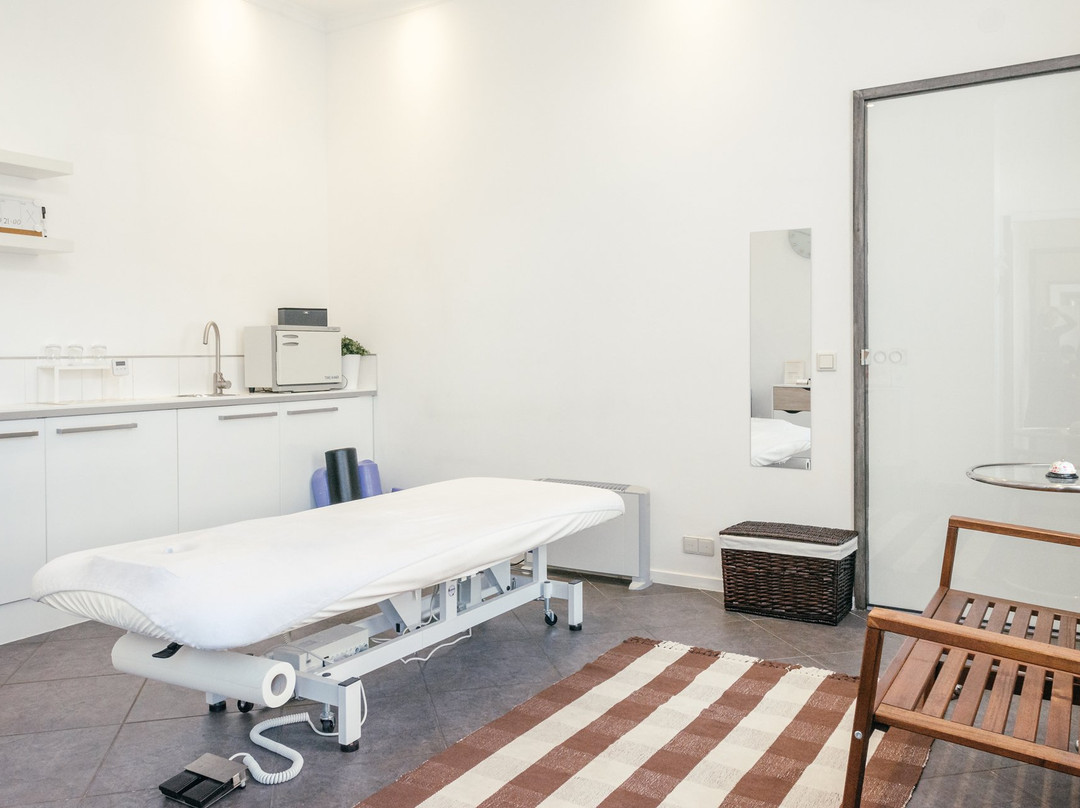 Relax Massage Monta景点图片