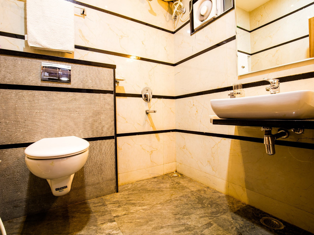 Super Townhouse Jhalawar Road Gumanpura Formerly Rockland主图