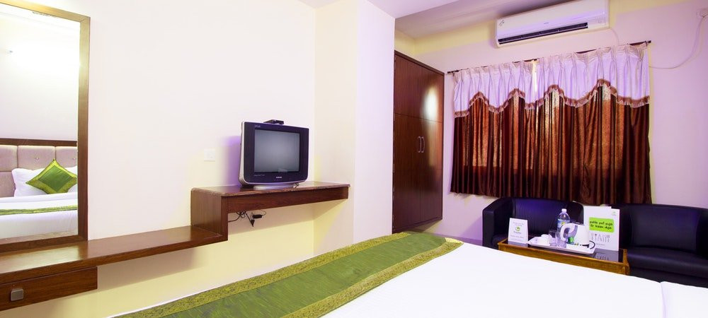 Treebo Trip Sun Square主图