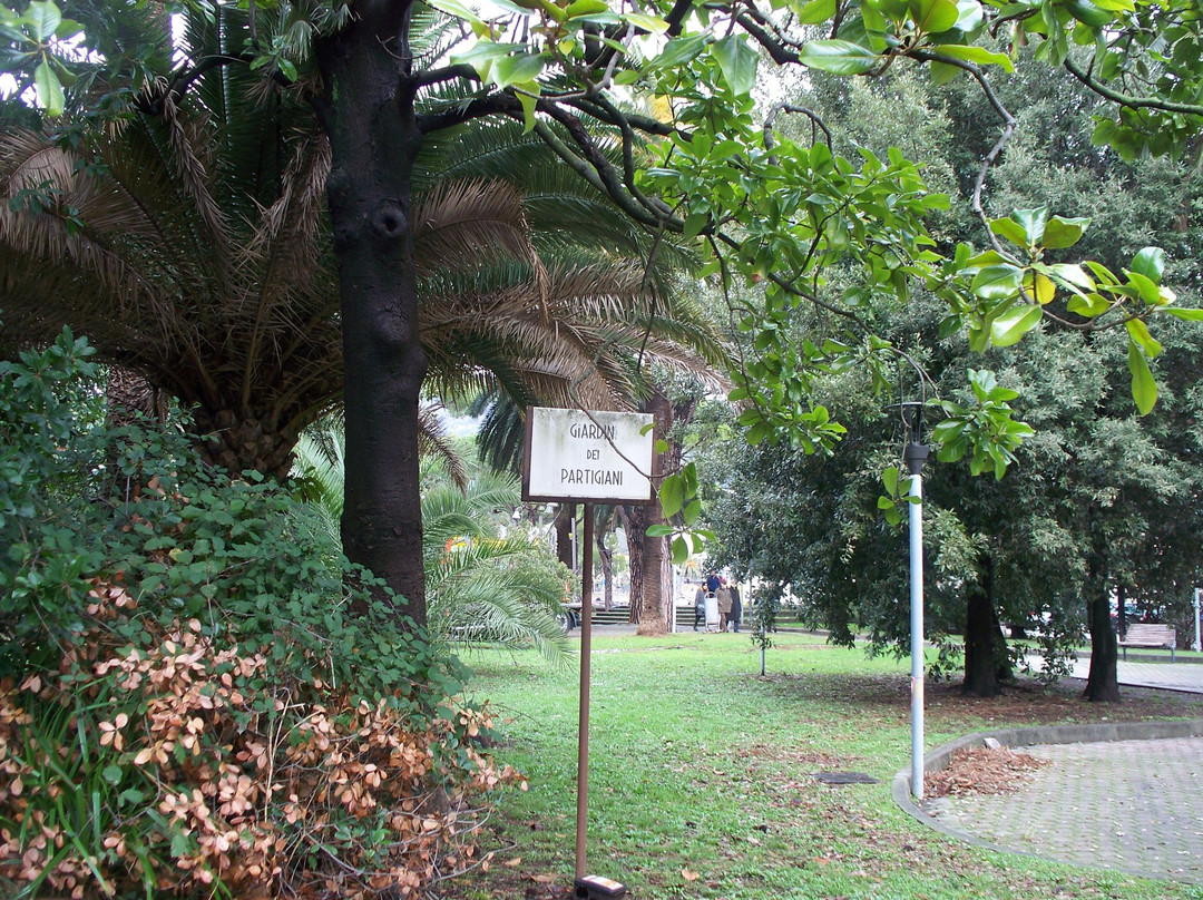 Monumento ai Partigiani-拉帕洛必去景点