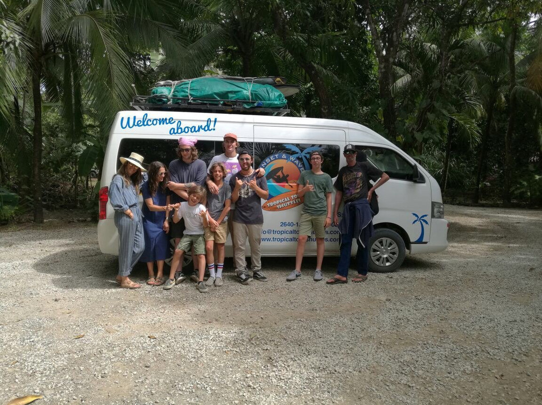 Tropical Tours Shuttles景点图片