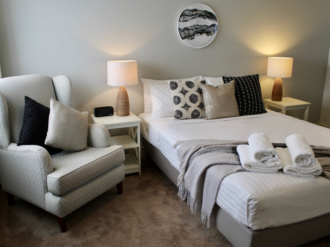 Balcombe Serviced Apartments