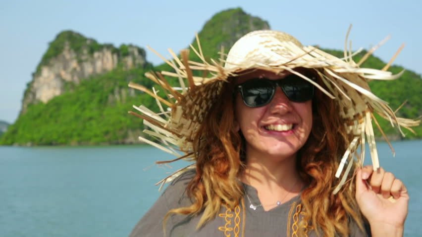Halong Emotion Cruises Private Charter-团洲岛必去景点