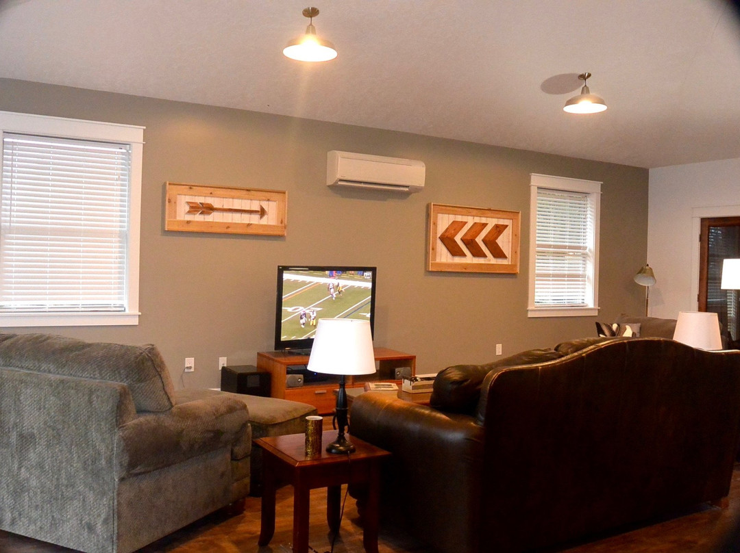 Little Luckiamute Creekside B&B主图