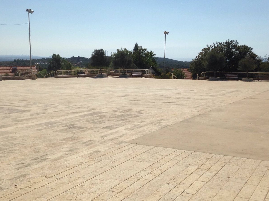 Beit Hatotchan - IDF artillery museum and memorial monument-Zichron Yaakov必去景点