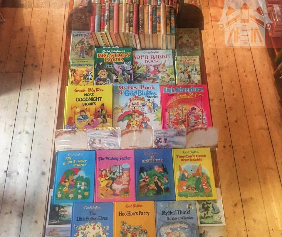 Aesop's Attic Bookshop-凯尼顿必去景点