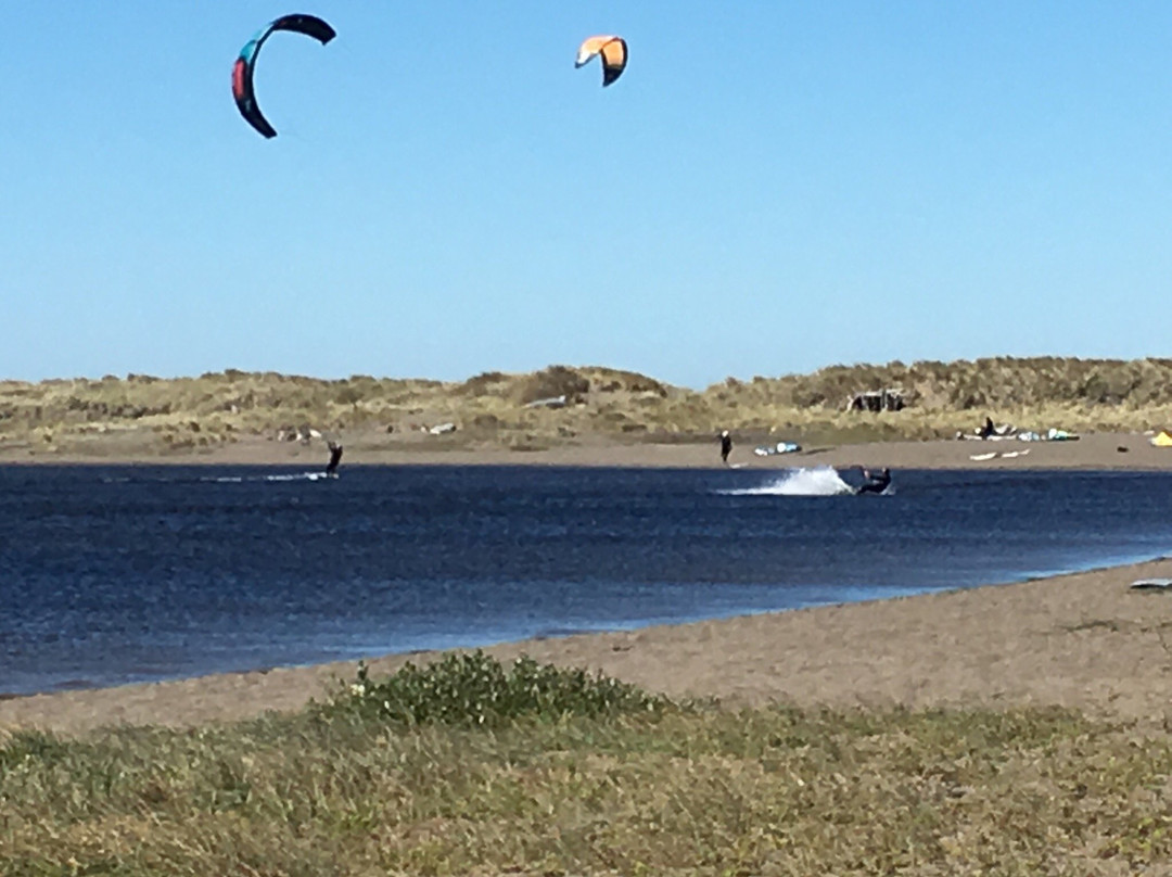 Floras Lake Kite & Windsurf-Langlois必去景点