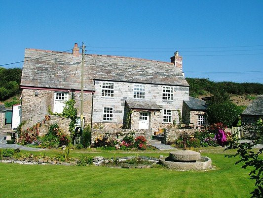Lundynant Holidays