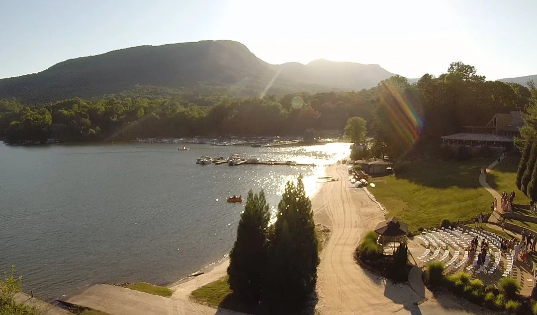 Lake Lure Pontoon Rental-Lake Lure必去景点